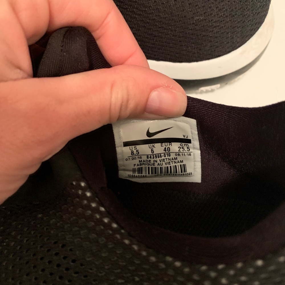 Nike athletic casual shoes